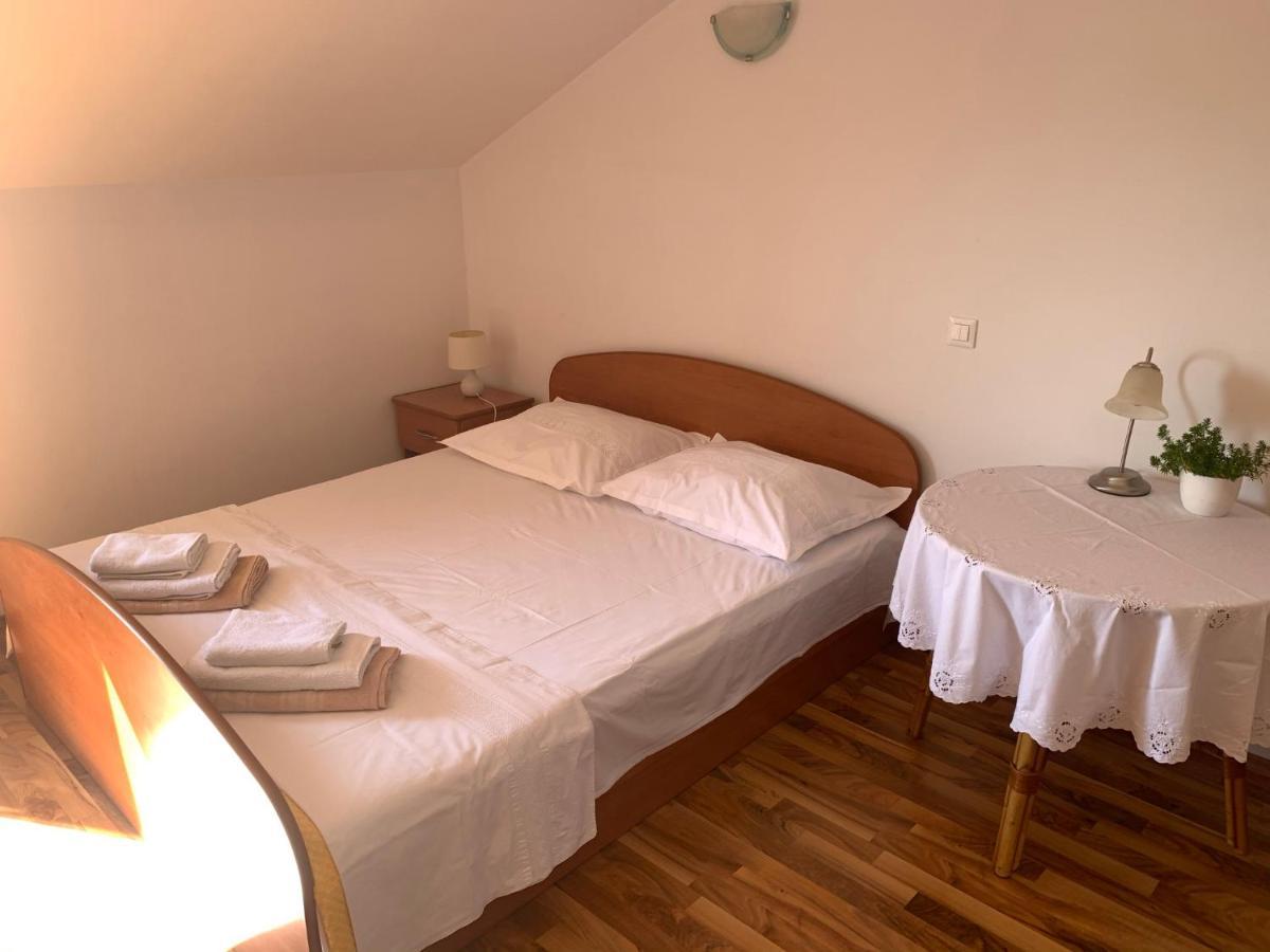 Apartman Senka Podgora Exteriér fotografie