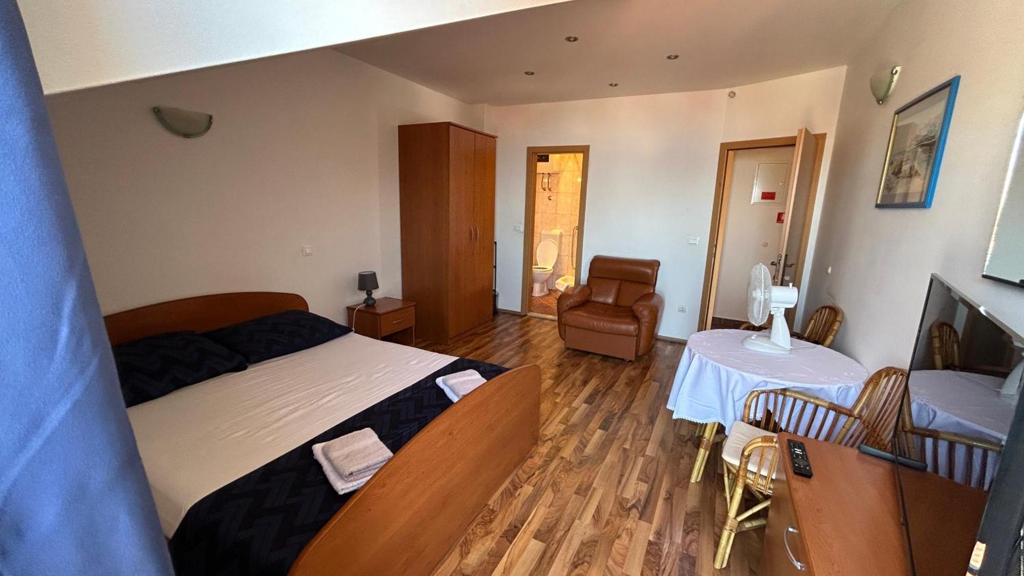 Apartman Senka Podgora Exteriér fotografie